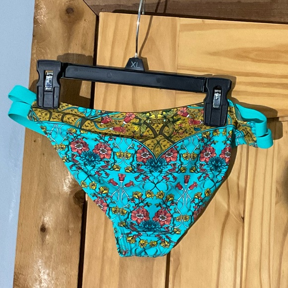 Eidon Bikini‎ size small petite - Picture 4 of 9